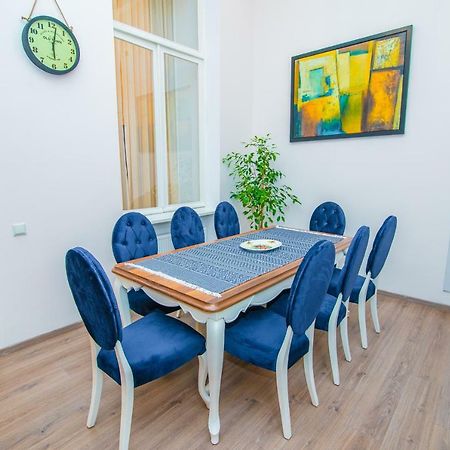 Solo Apartment In City Center Tbilisi Luaran gambar