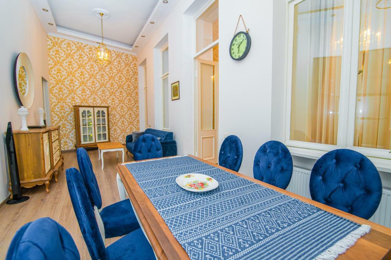 Solo Apartment In City Center Tbilisi Luaran gambar